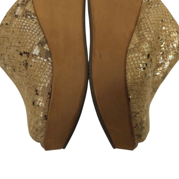 Chocolat Blu Yiona Peep Toe Wedge Sandal Womens 6 Gold Snakeskin Print Platform - Picture 15 of 16